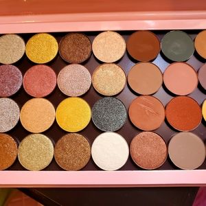 KYLIE COSMETICS Eyeshadow pallette